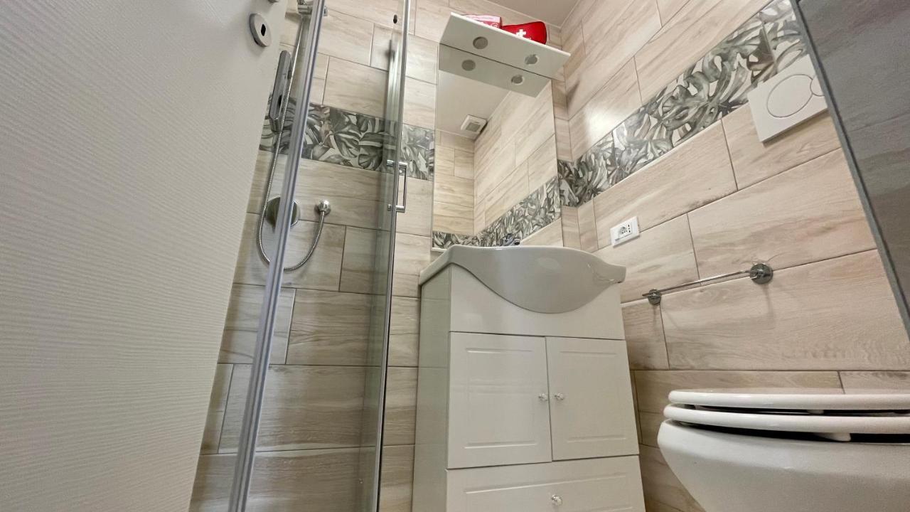 Poseidone - Fronte Lago Apartment Sirmione