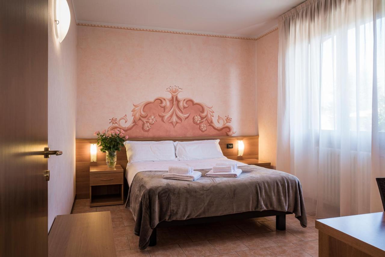 Hotel Gardenia 3*