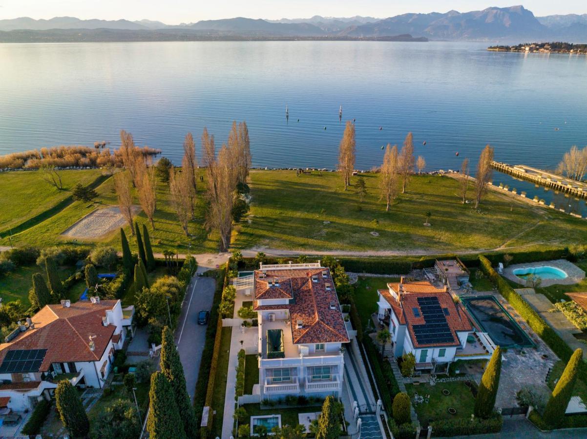 Apt24 - Luxury Lakefront Onassis * Sirmione