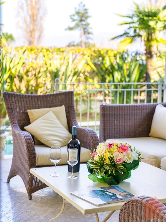 Apt24 - Luxury Lakefront Onassis Biệt thự *