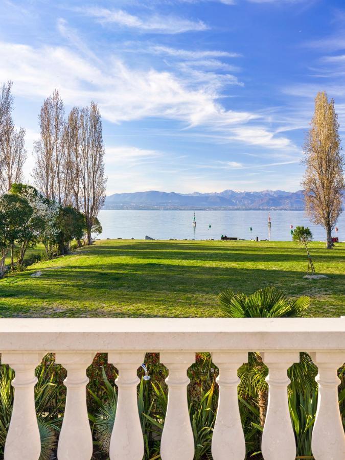 Apt24 - Luxury Lakefront Onassis Villa Sirmione
