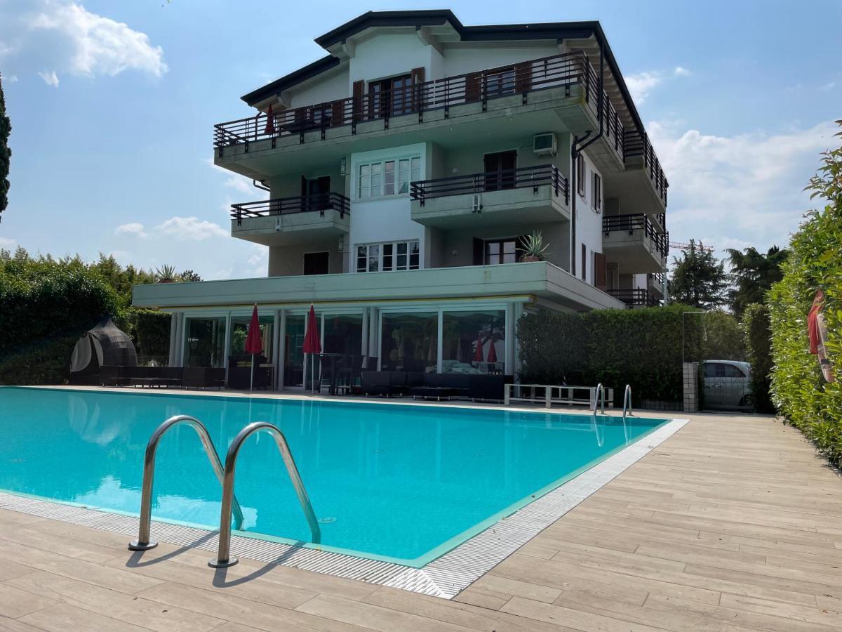 Aparthotel Alexandra Sirmione