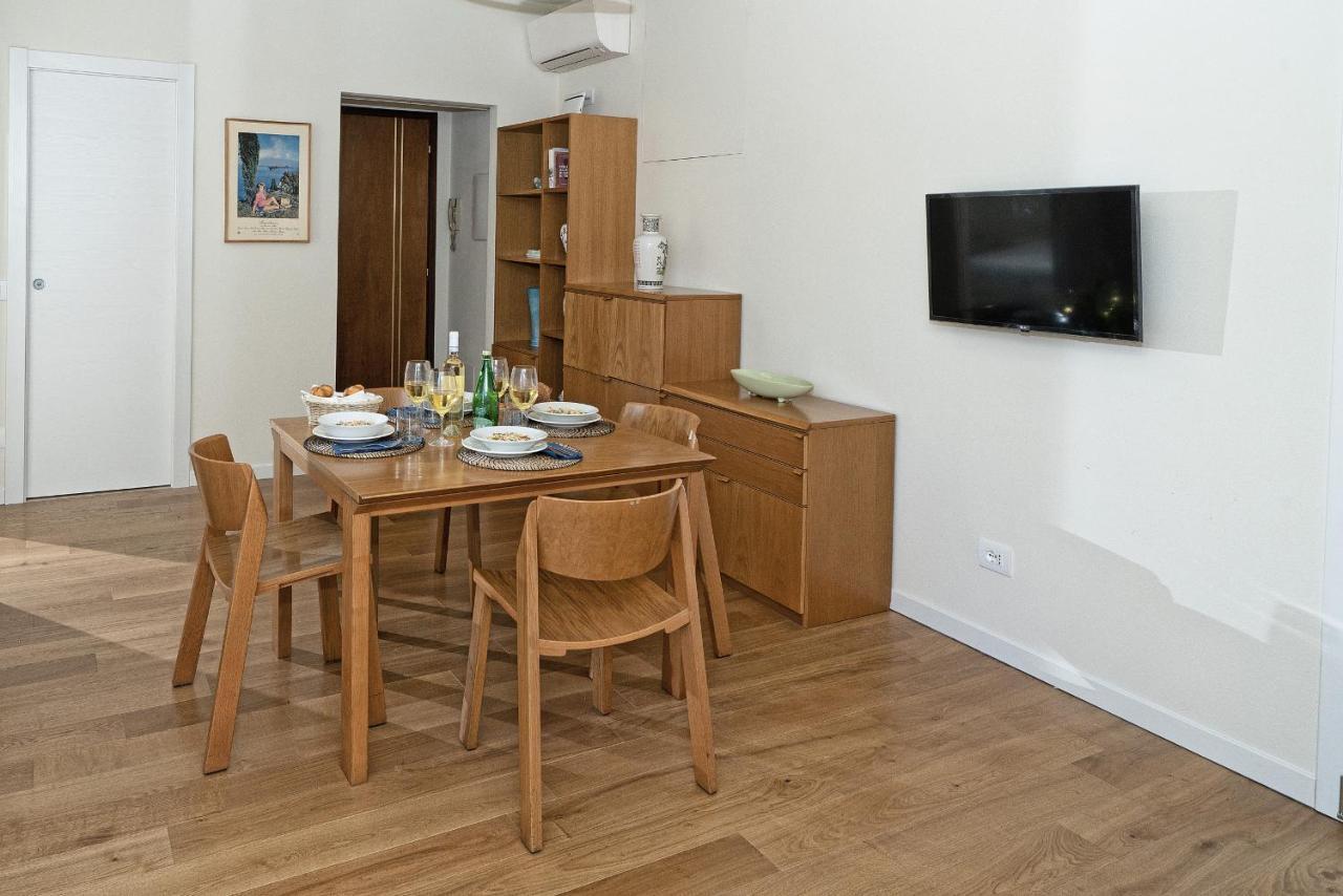 Borgo Del Grillo P2-9 By Wonderful Italy Apartman Sirmione
