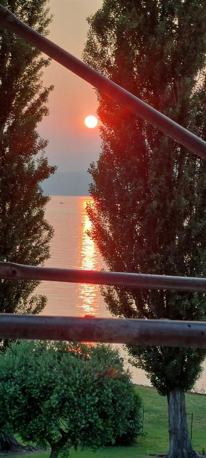 Ena Apt Fronte Lago Bilocale Con Piscina Parco E Pontile Privato Apartment *