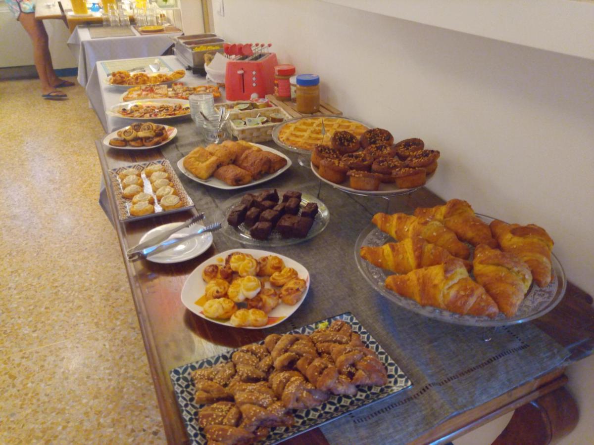 krevet i doručak Vegan Meuble Adriana Sirmione