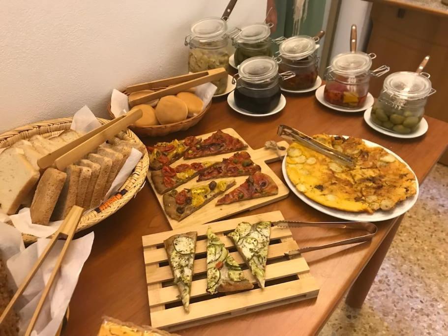 Vegan Meuble Adriana krevet i doručak *