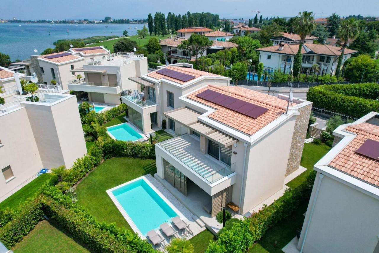 Magic Bay Villa