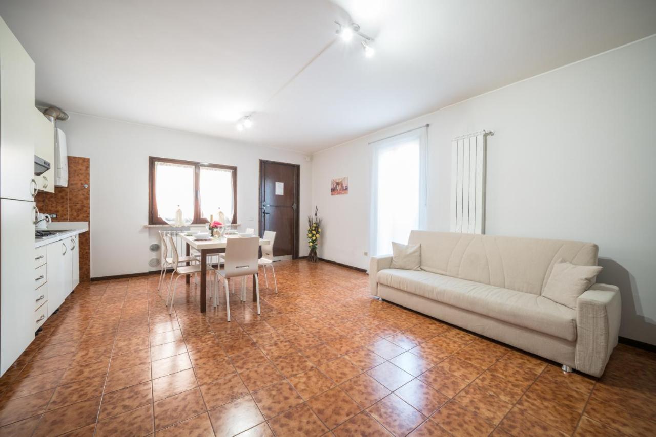 Apartment Gardappartamenti Sorgente Pool