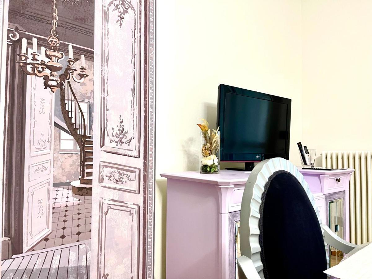 Dimora Di Charme Con Piscina E Giardino,vicina Apartment