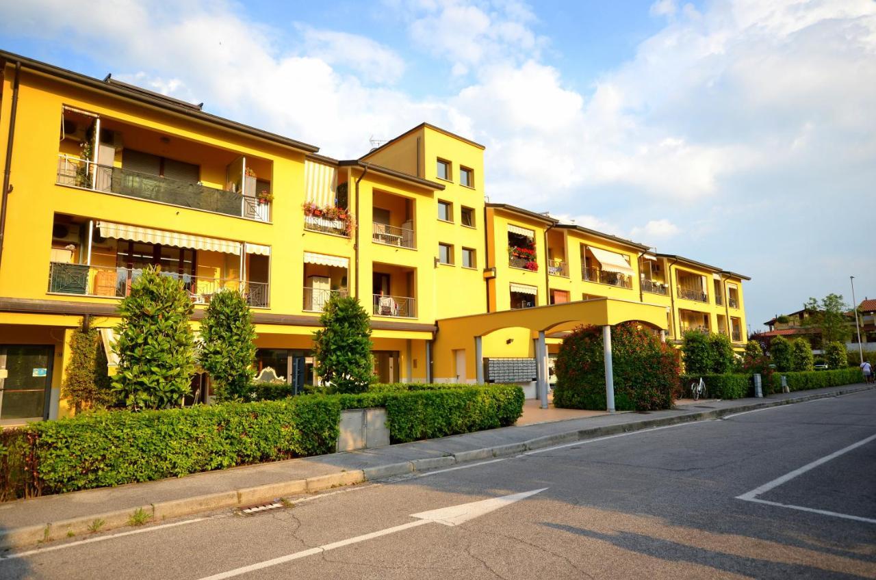 House -appartamento Lugana Di *