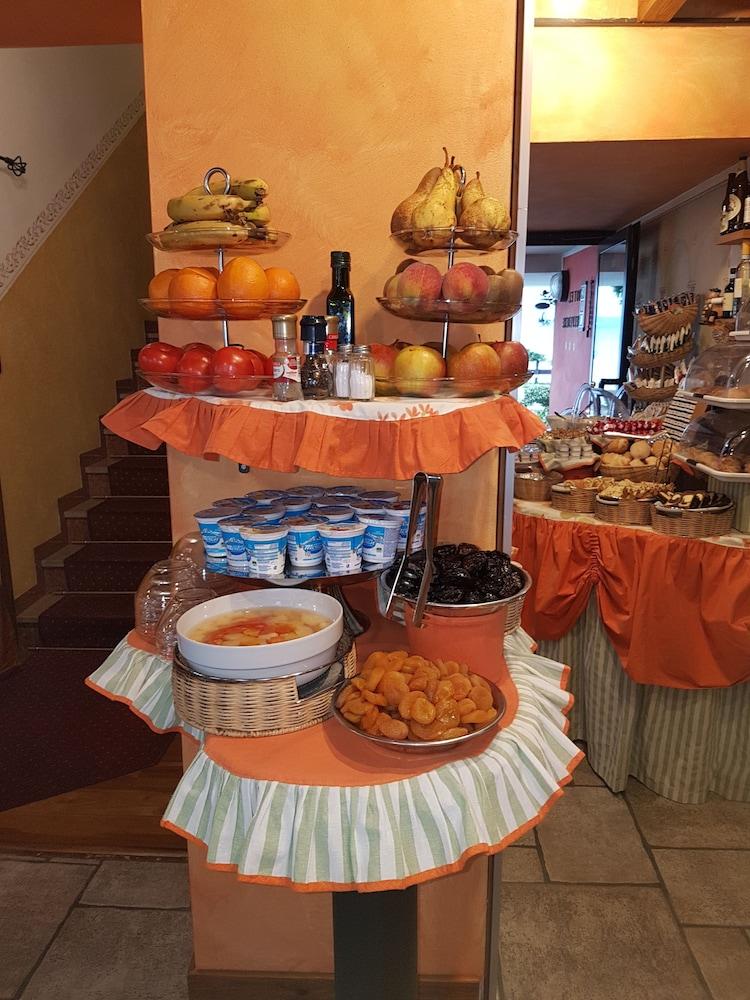 Belvedere Khách sạn 3*