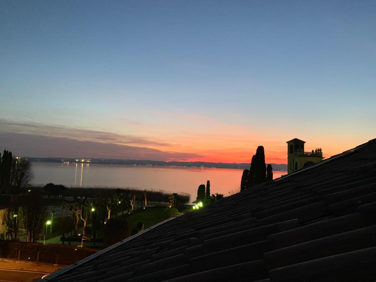 Stella On The With Private Apartment Sirmione