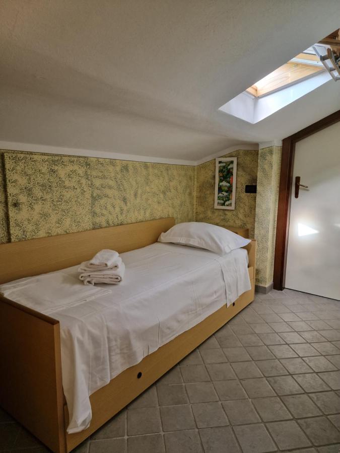 Casa Vittoria Punta Gro Con Piscina * Sirmione