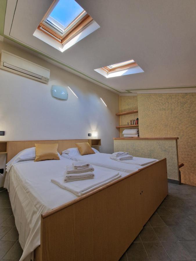 Casa Vittoria Punta Gro Con Piscina Apartment