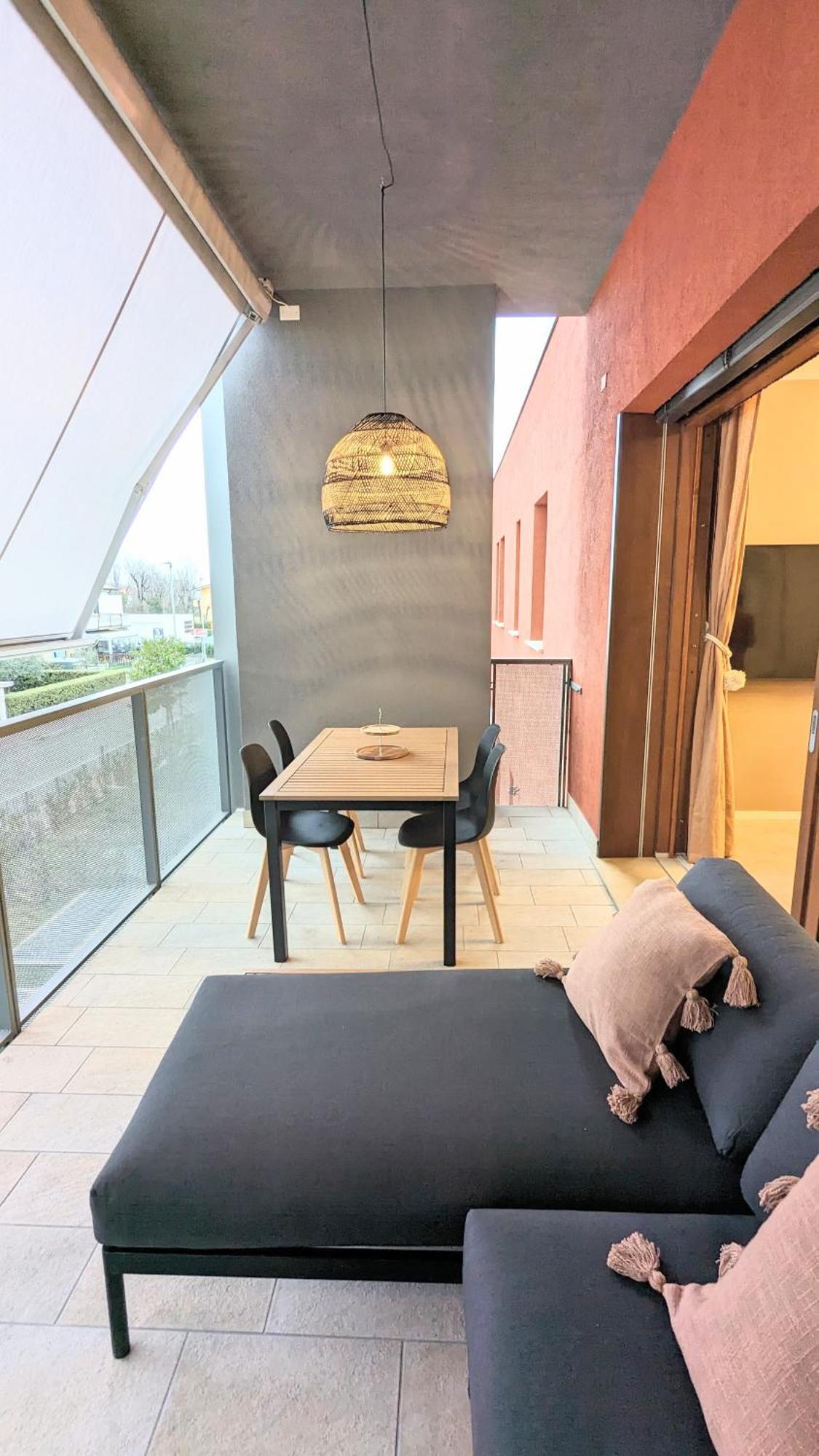 Aimaro Apartment *