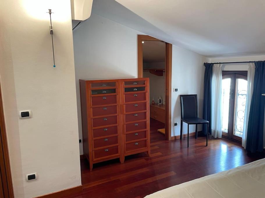 Appartamento Attico Fronte Con Vista Mozzafiato
