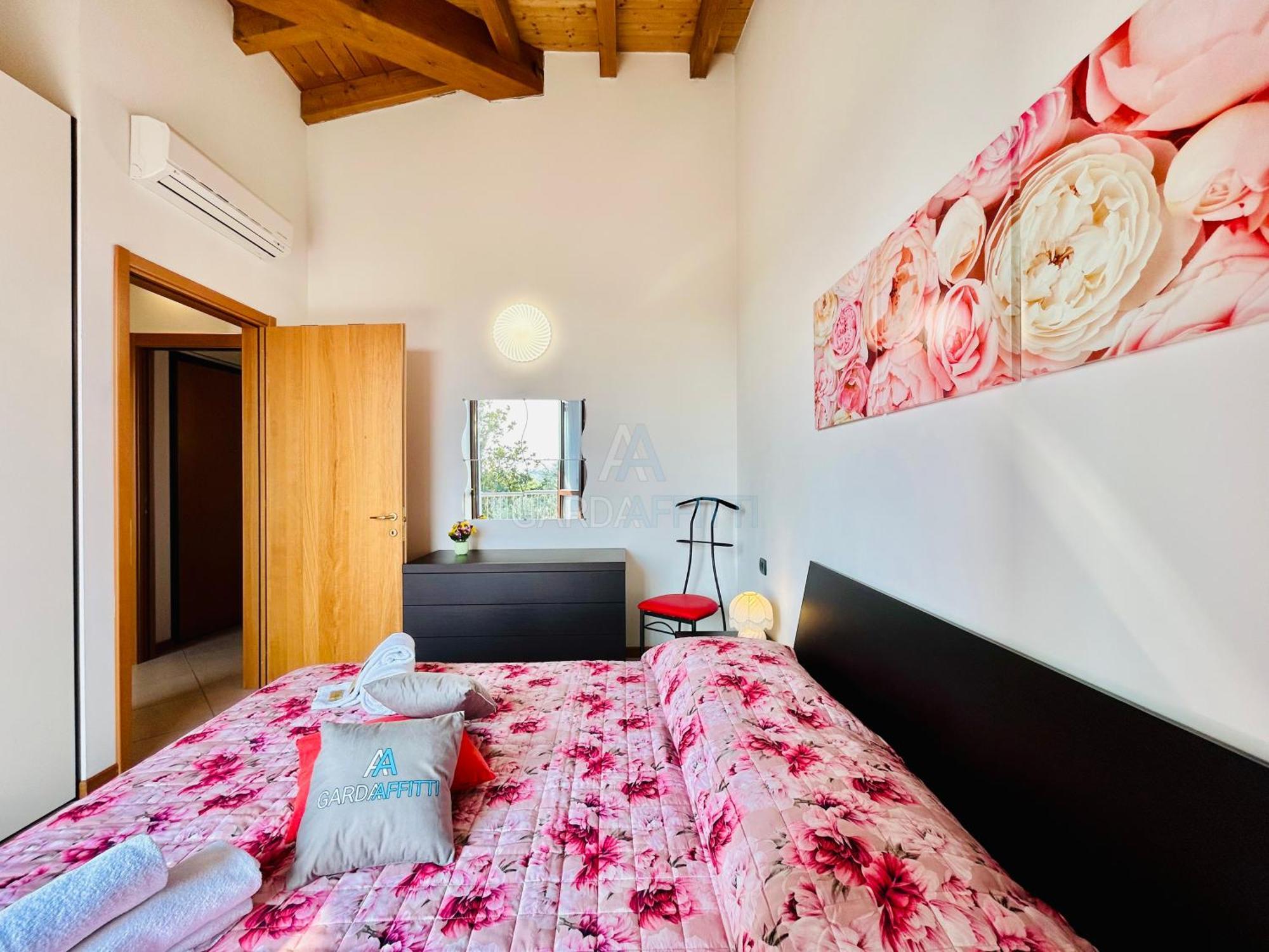 Nido Di Rondine Apt - Bilocale Moderno Con Piscina Sirmione