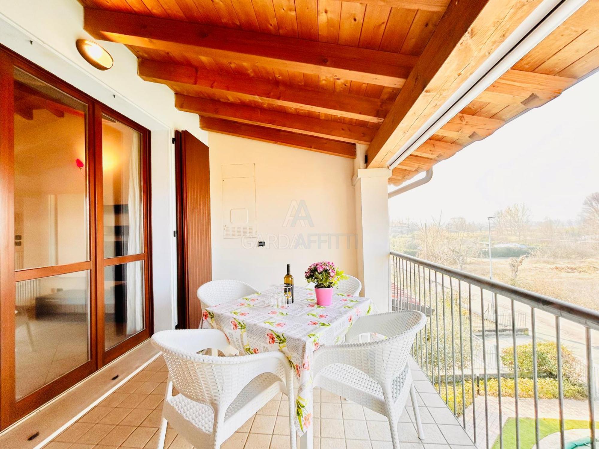 Nido Di Rondine Apt - Bilocale Moderno Con Piscina * Sirmione