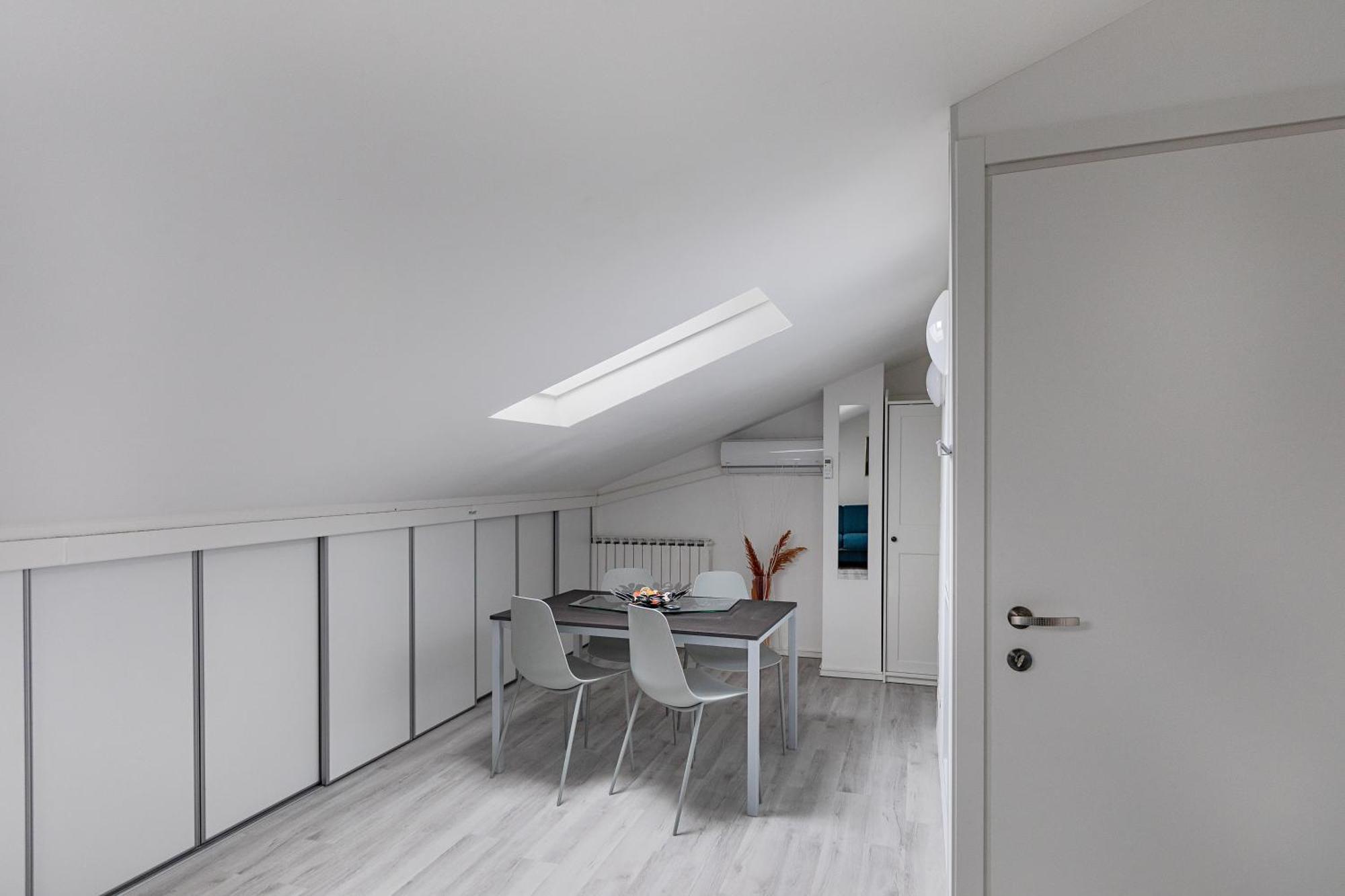 Apartment Maisonnette Il Todeschino B12 By Wonderful Italy Sirmione