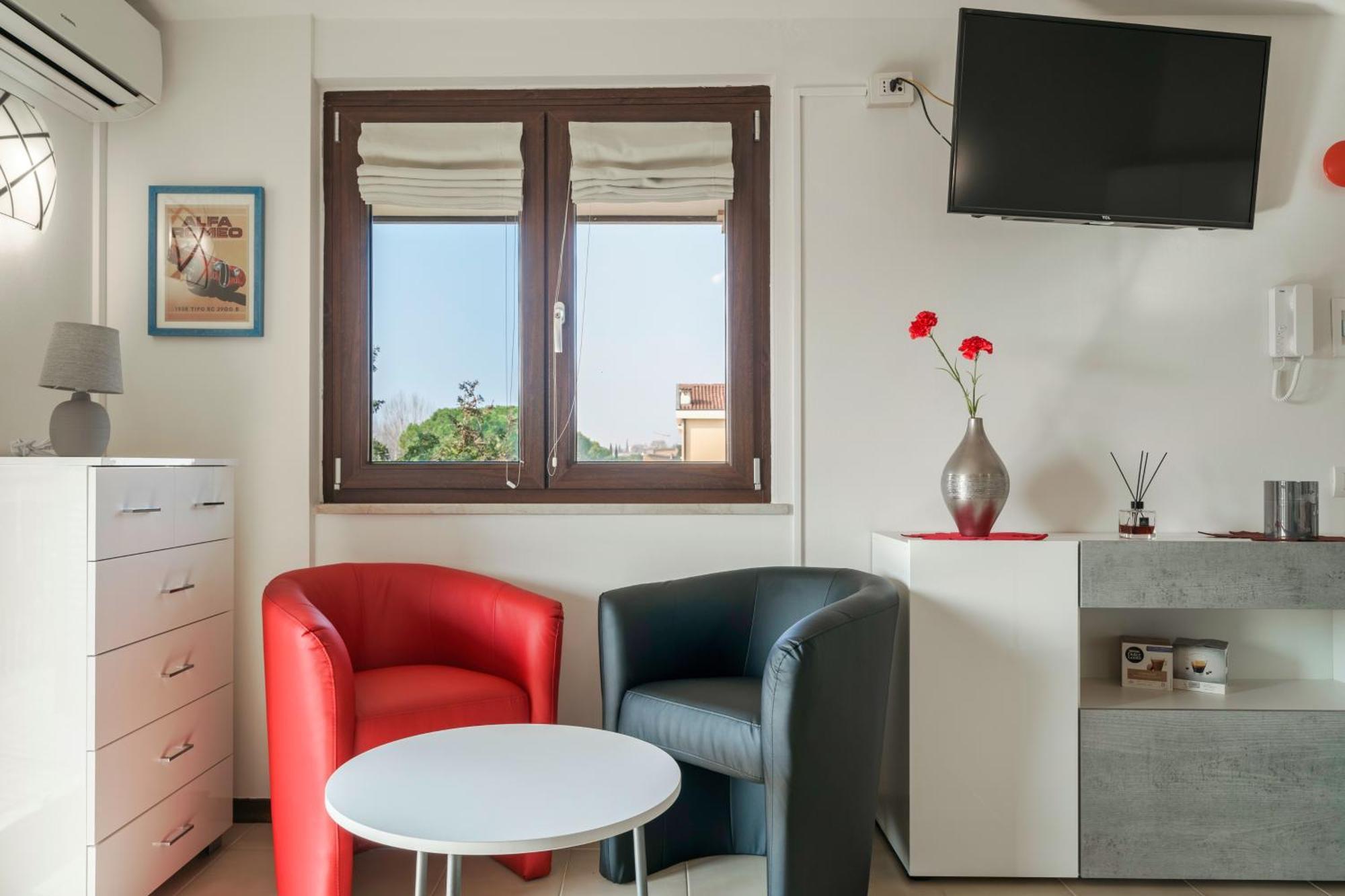 Casa Lugana 15 - Monolocale Con Piscina Fronte Sirmione