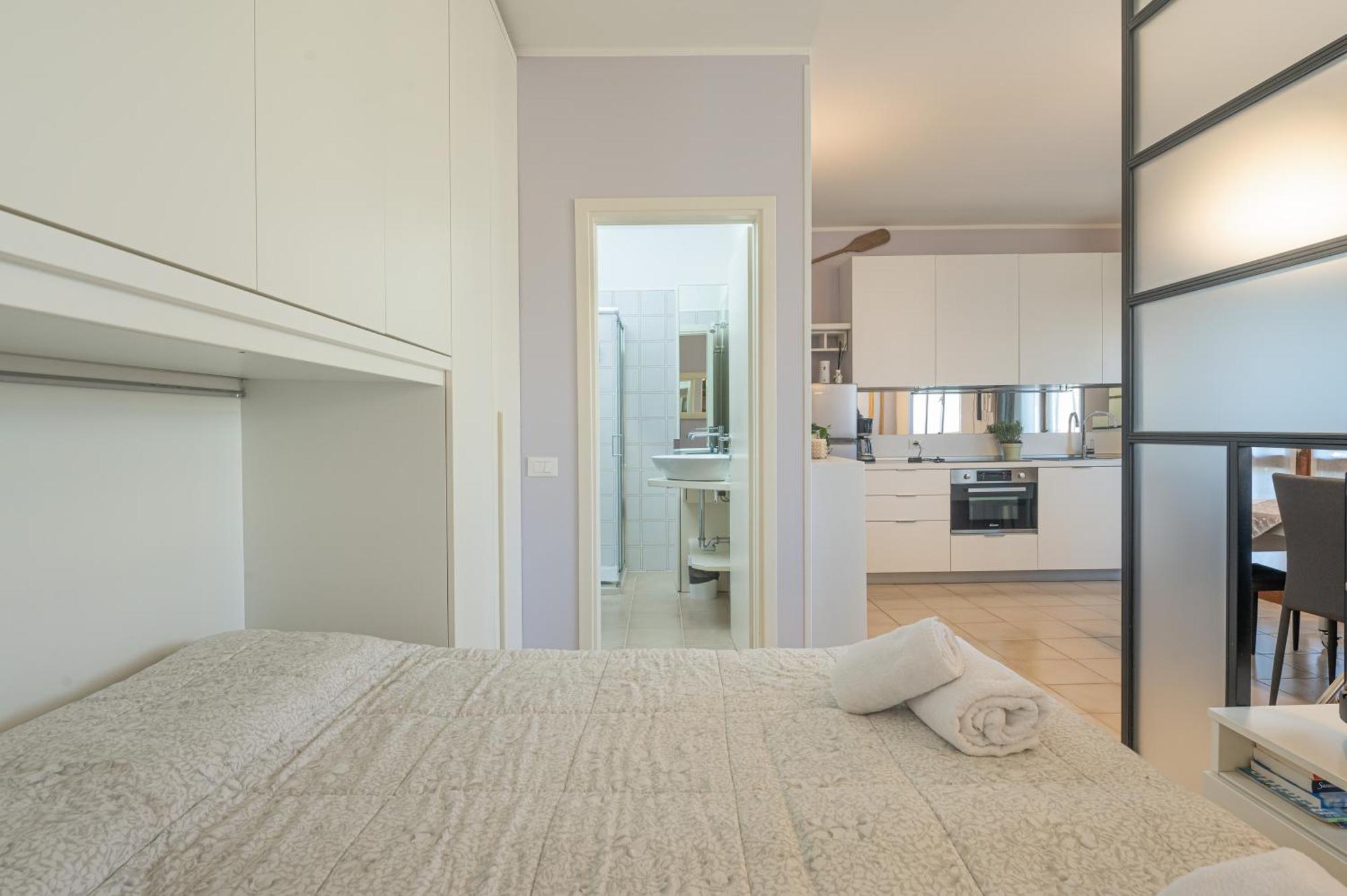Casa Lugana 9 - Monolocale Con Piscina Fronte Sirmione