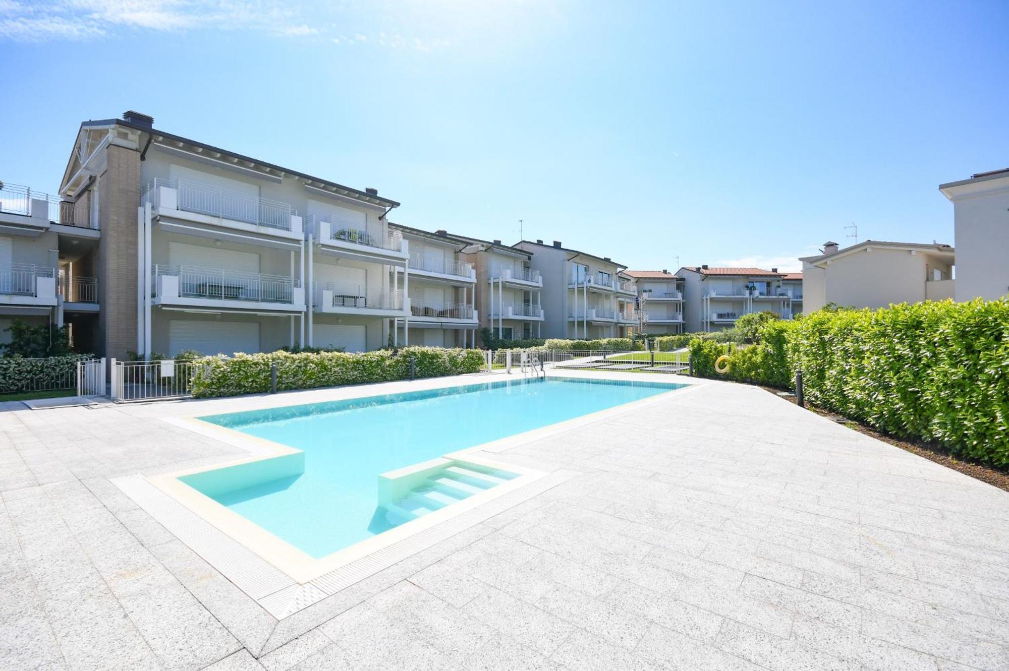 Apartment Mgh La Castellana Lake View B4