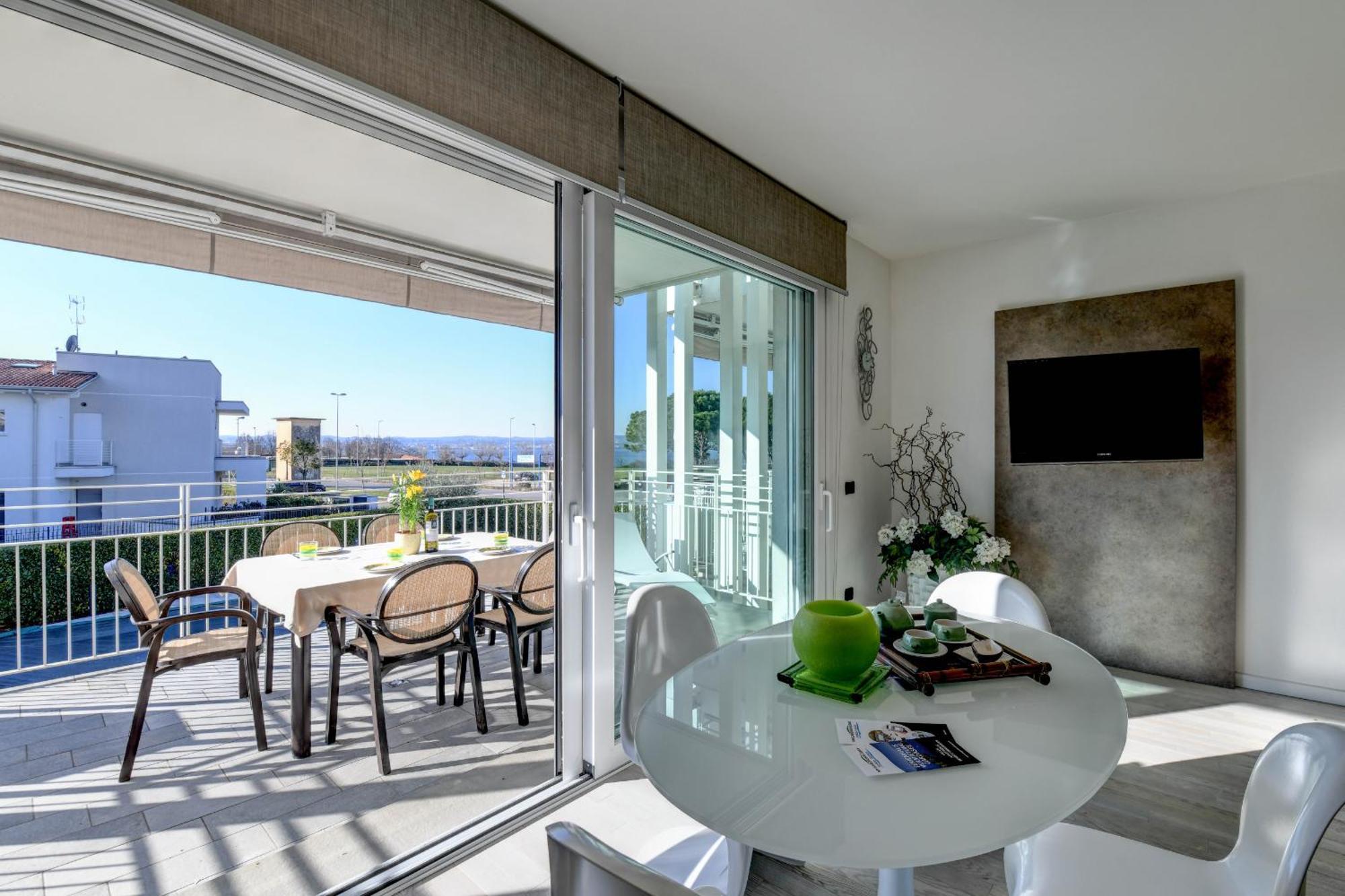 Apartment Mgh La Castellana Lake View B4 *