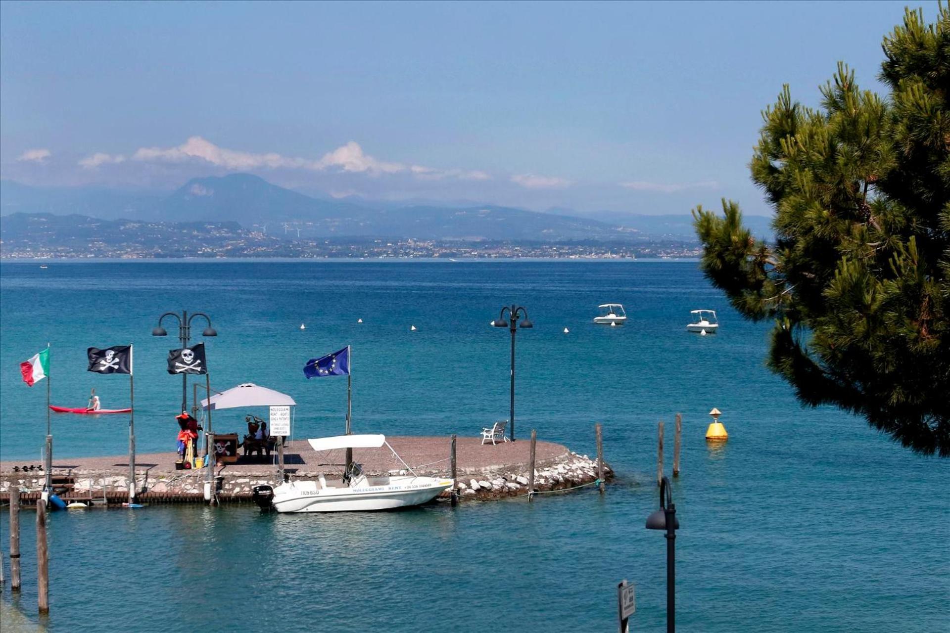La Bella Galeazzi - Italian Homing * Sirmione