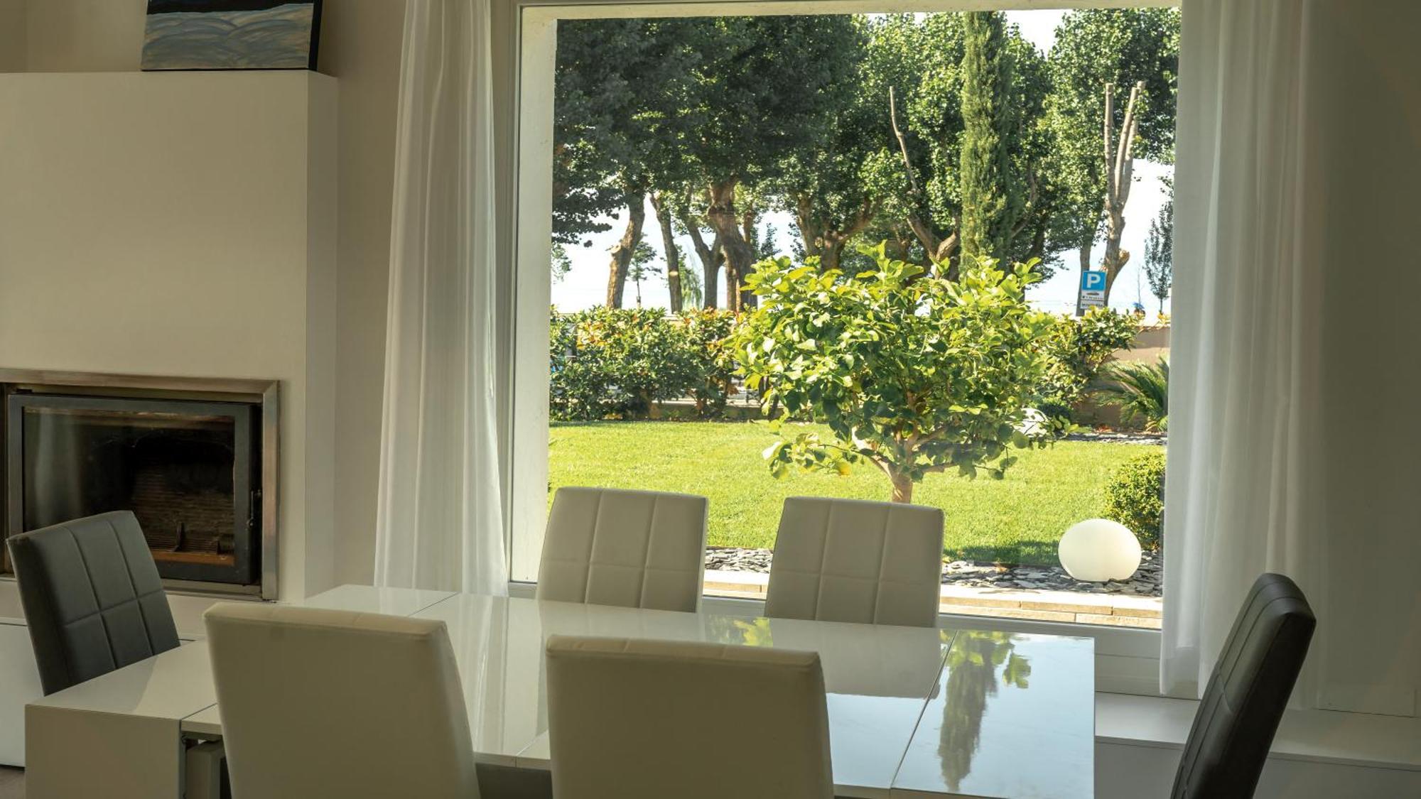Front Villa Sirmione