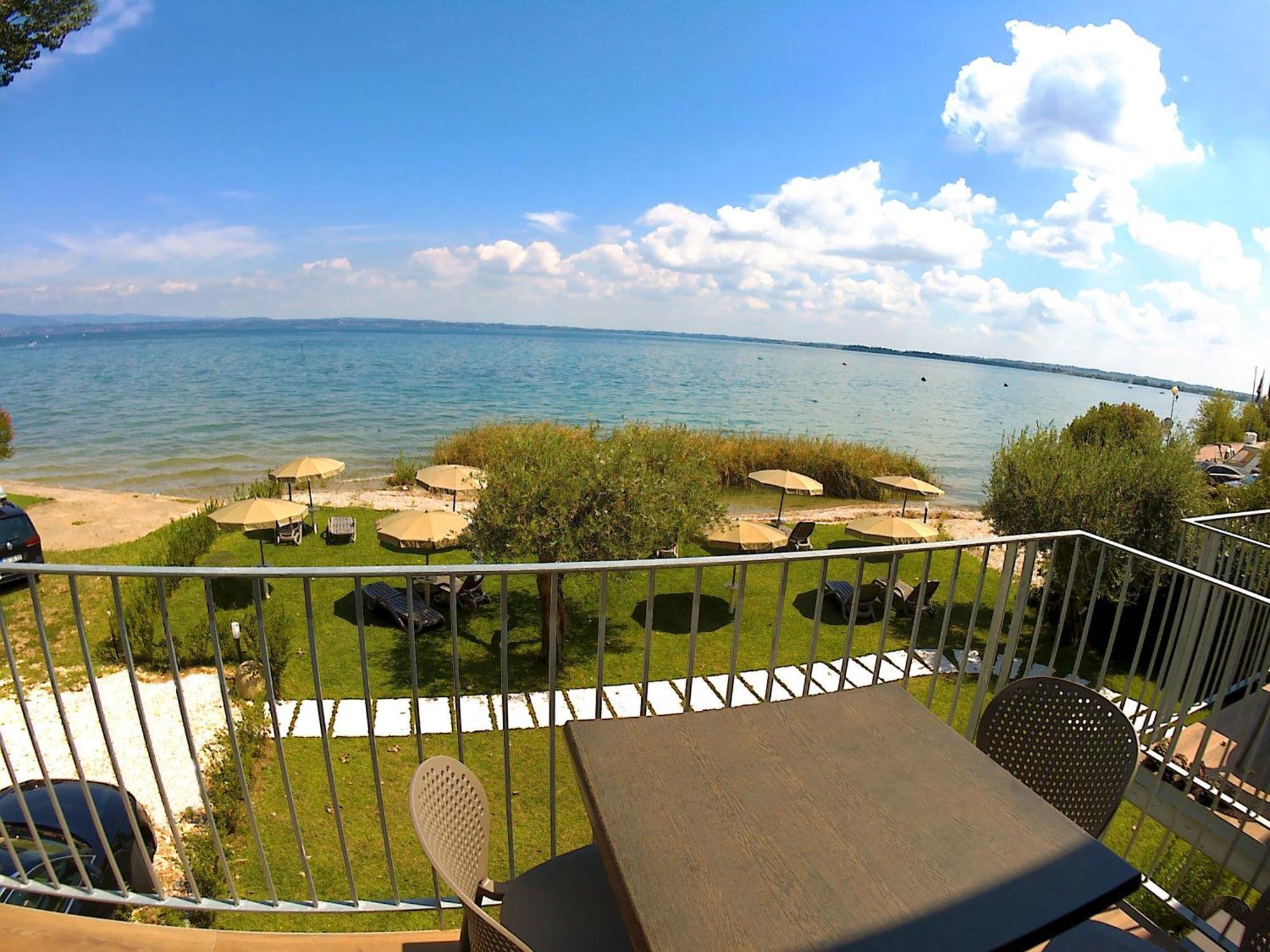 Smeraldo Dip Canneto Huoneisto Sirmione