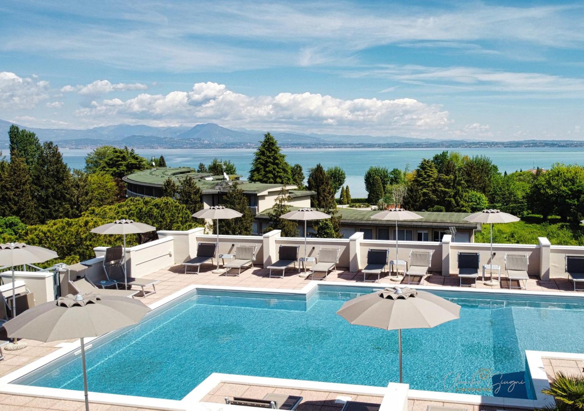 International & Sirmione