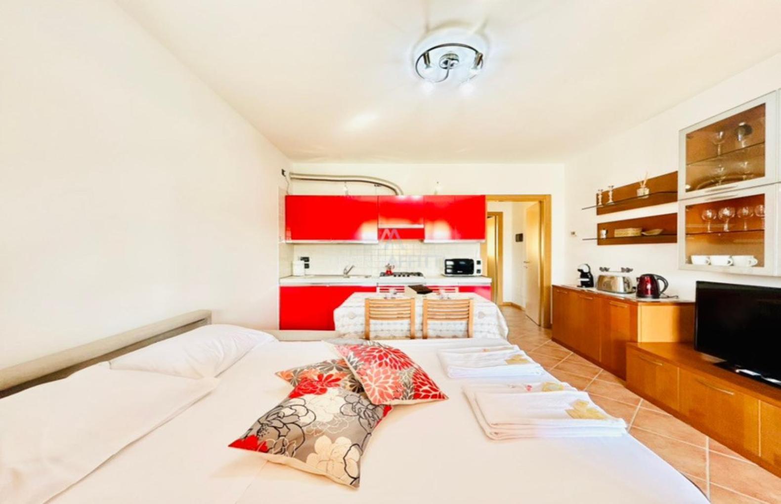Artemide - A 150m Dal Di Garda Sirmione