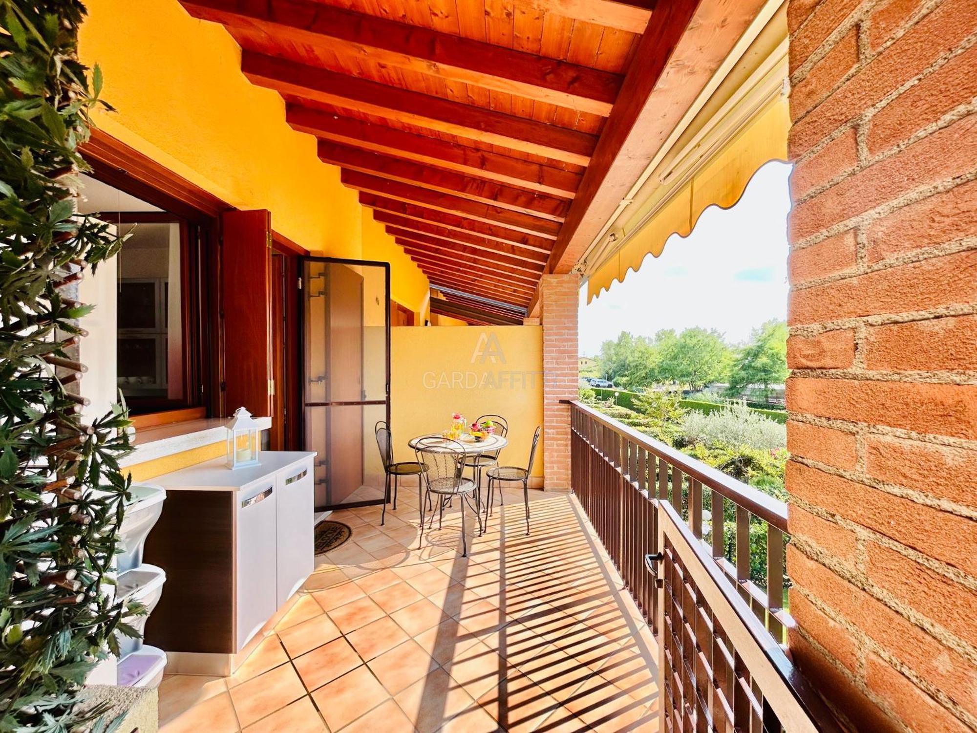 Artemide - A 150m Dal Di Garda Apartment *