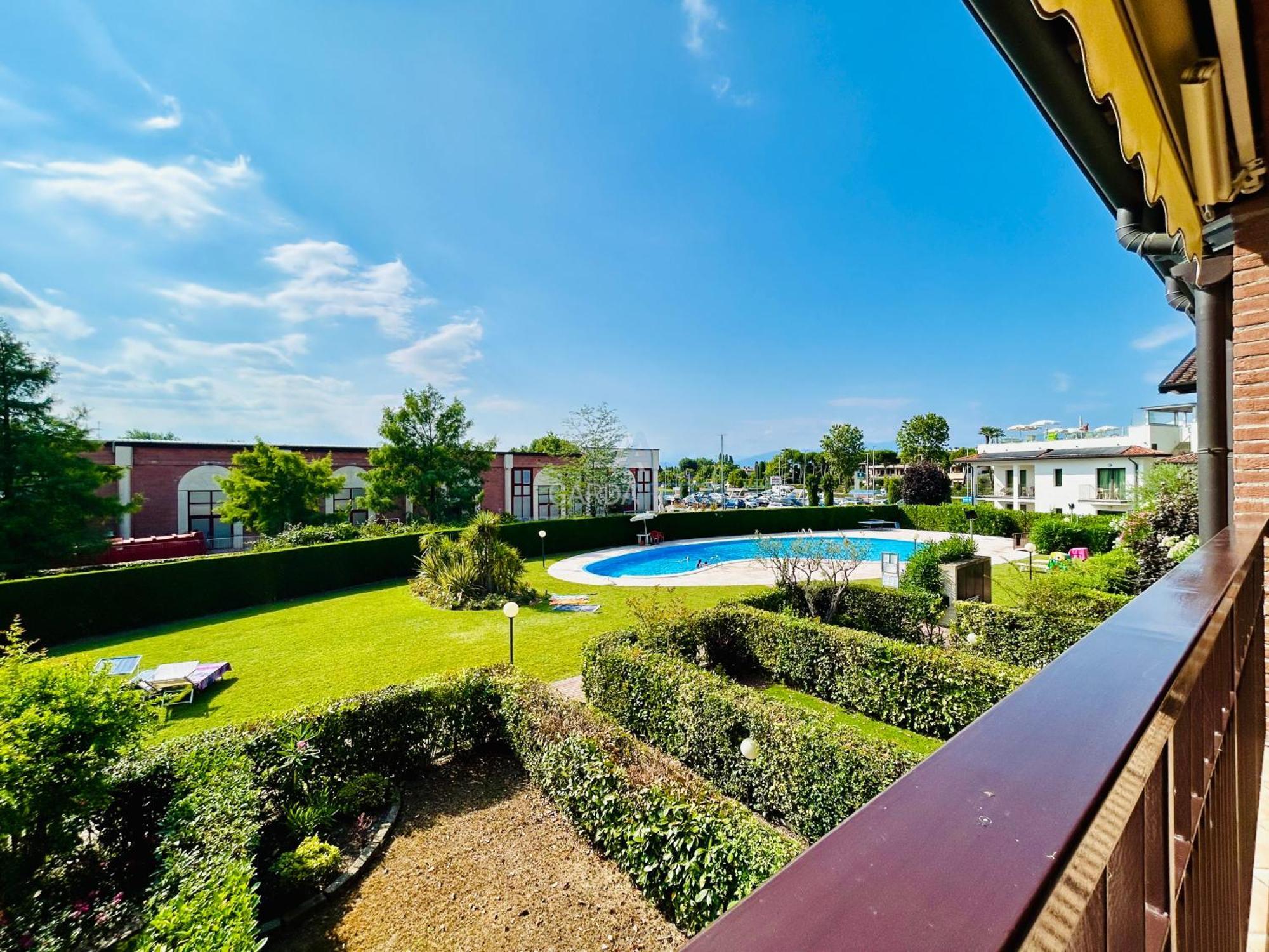 Artemide - A 150m Dal Di Garda Apartment *