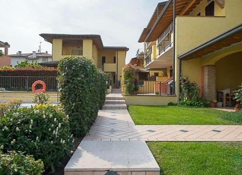Hoya * Sirmione
