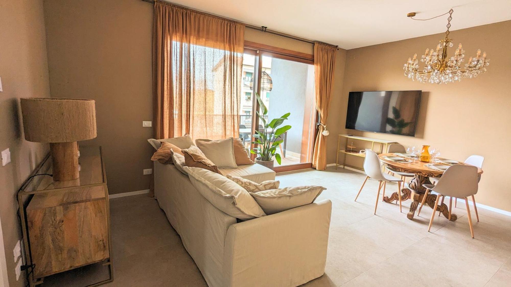 Aimaro Apartment