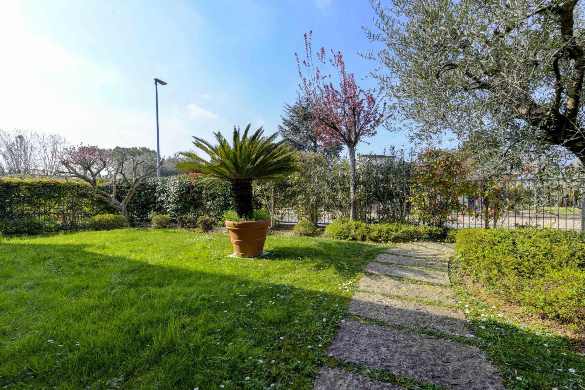 Mgh Family - Acquarius Lake Front Apartment Sirmione