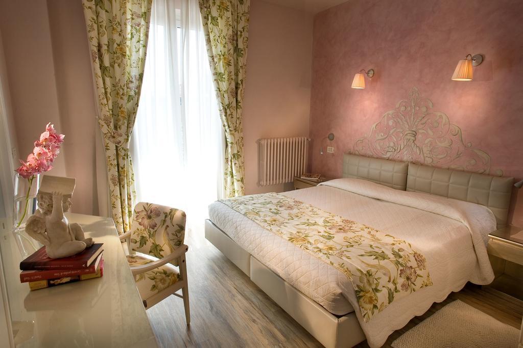 Serenella Hotel 3*