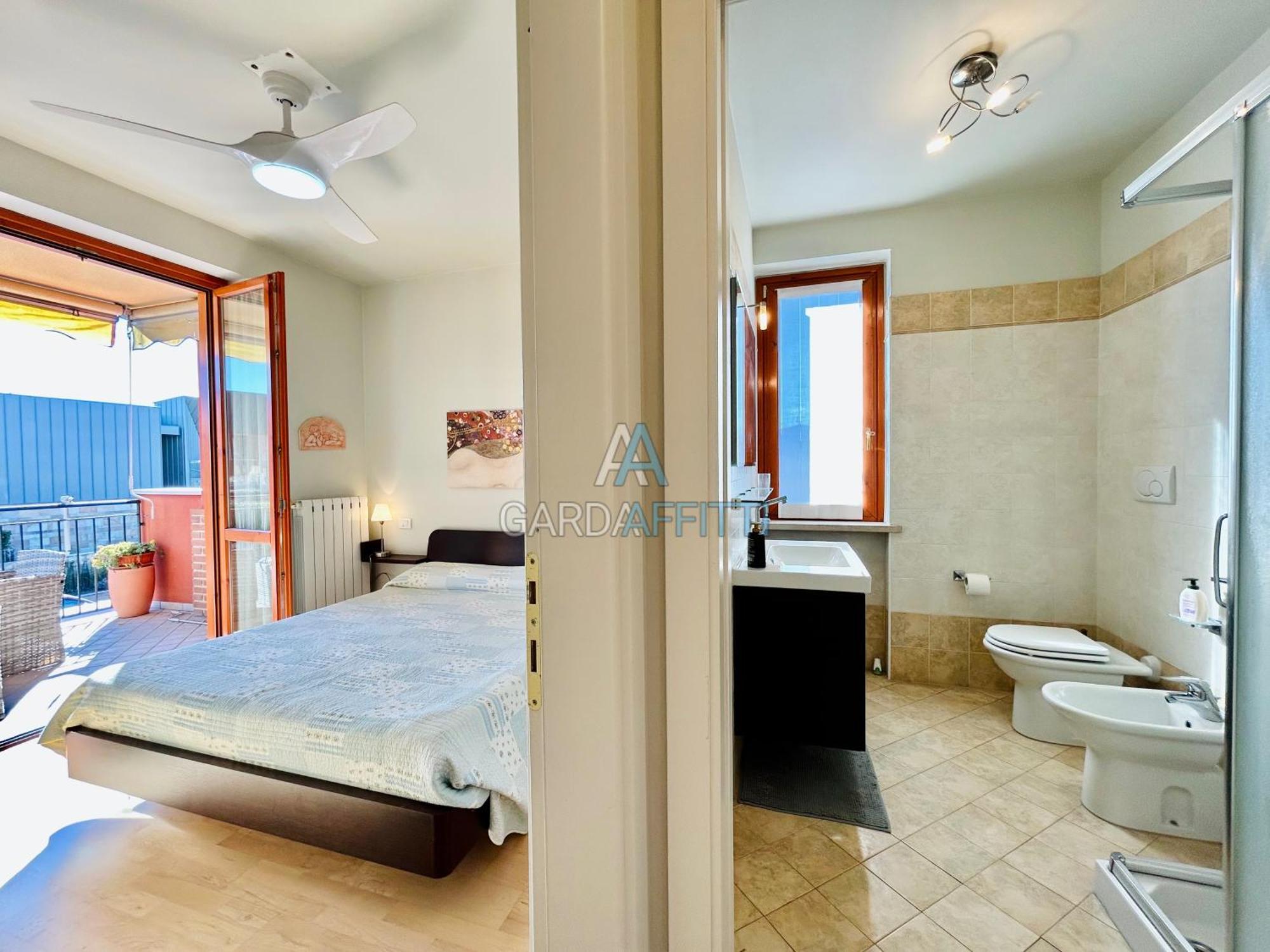 Apartment Twins - 200m Dal Di Garda Con Piscina