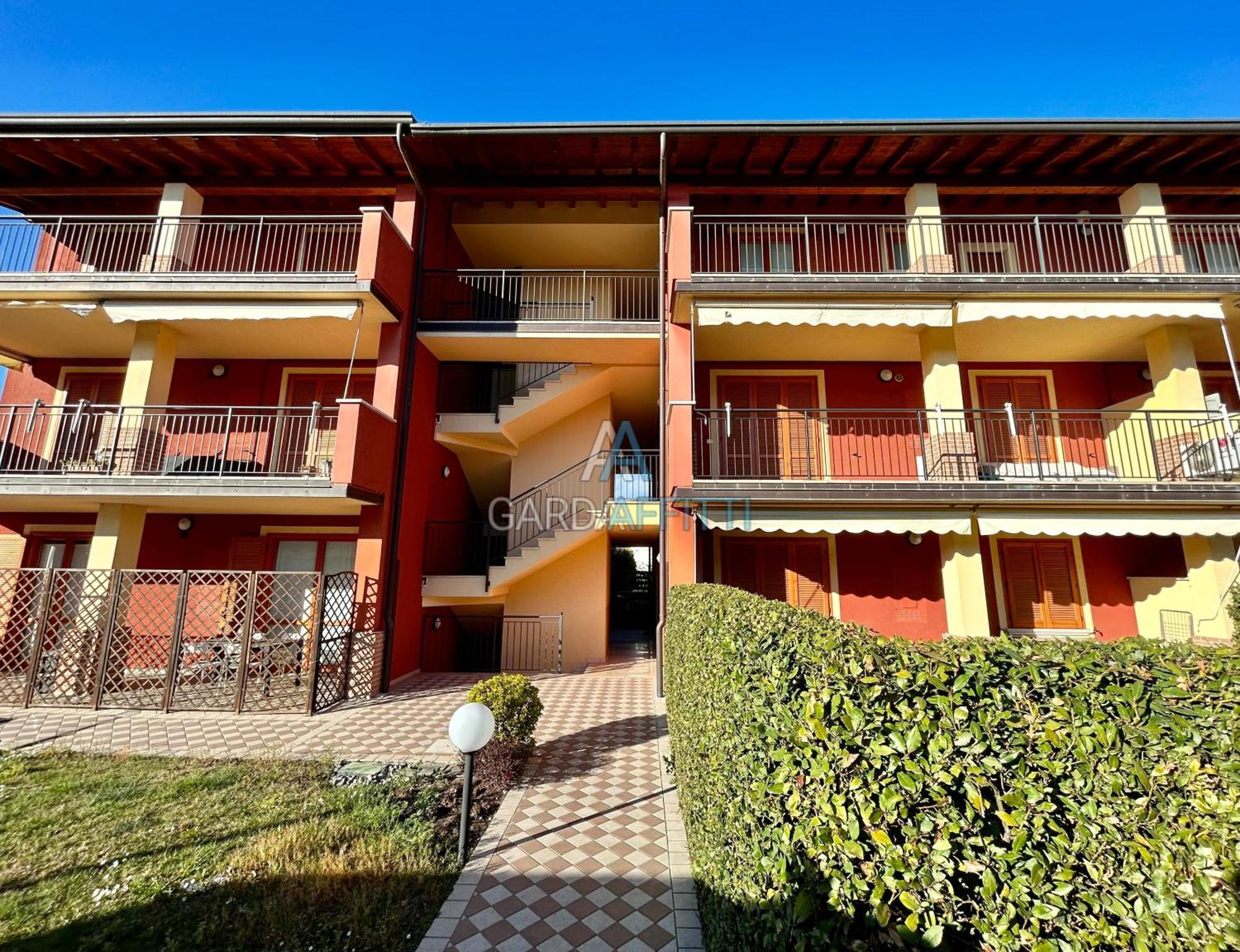 Twins - 200m Dal Di Garda Con Piscina * Sirmione