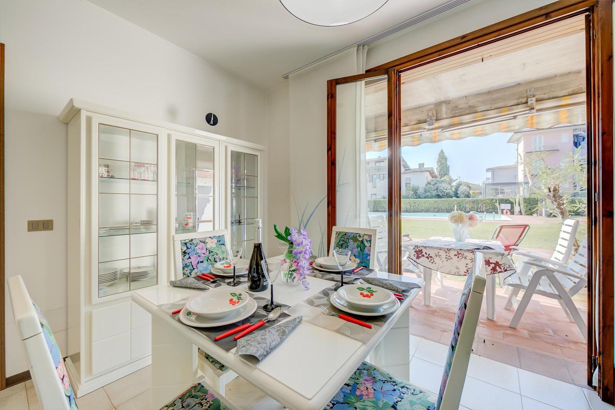 Lella Front Beach Garda Lake Appartamento Sirmione