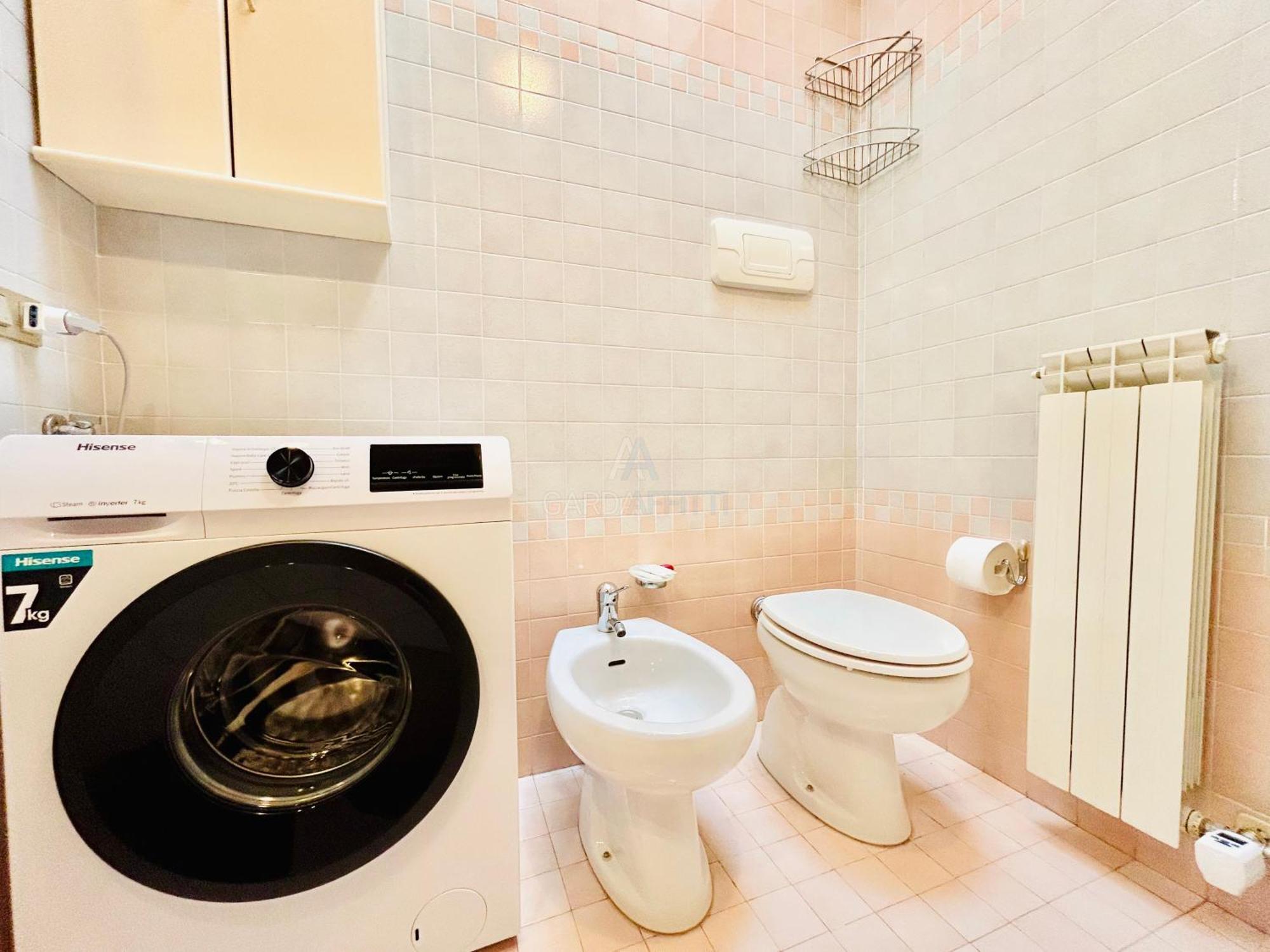 New York Apartment-comfort E Relax A 200m Dal Lago Apartment *