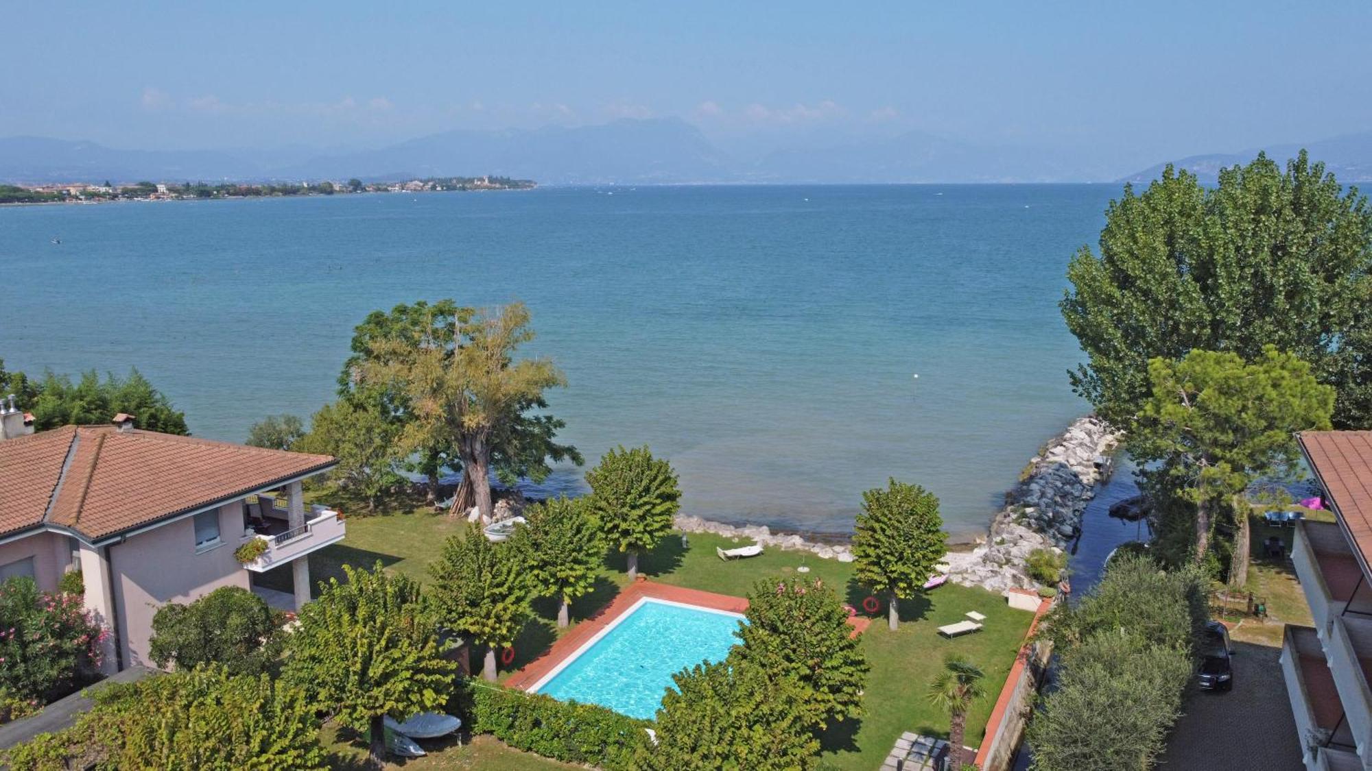 Casa Lugana 8 - Gardagate Appartamento Sirmione