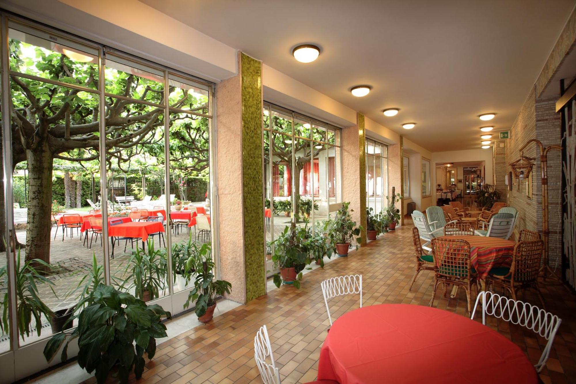 Khách sạn Giardino 3*