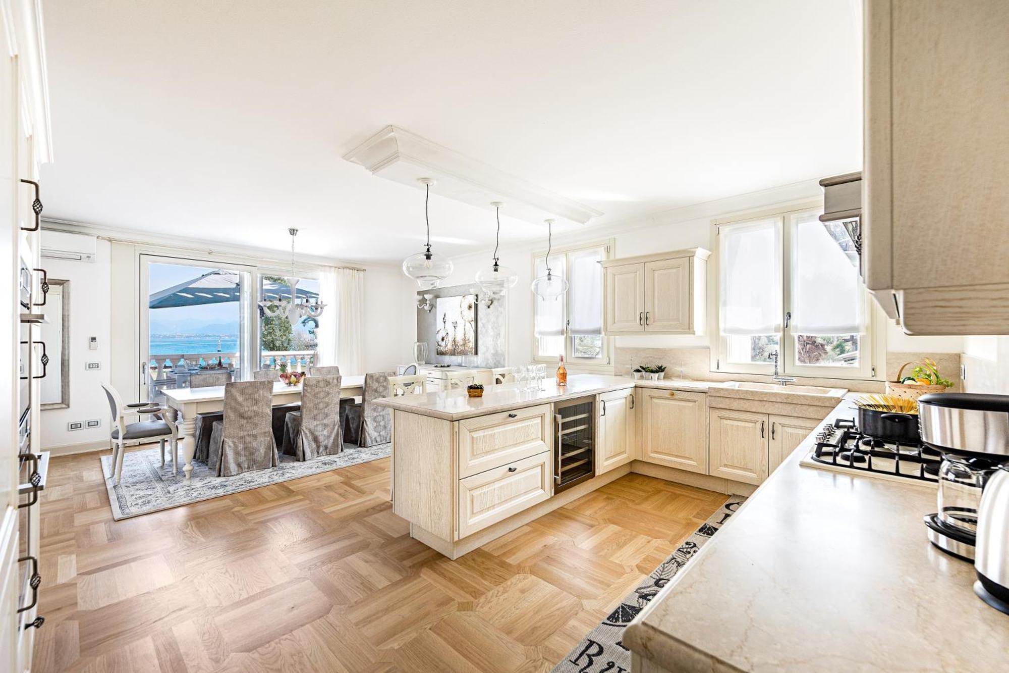 Luxury Lakefront Catullo By Wonderful Italy Apartment *