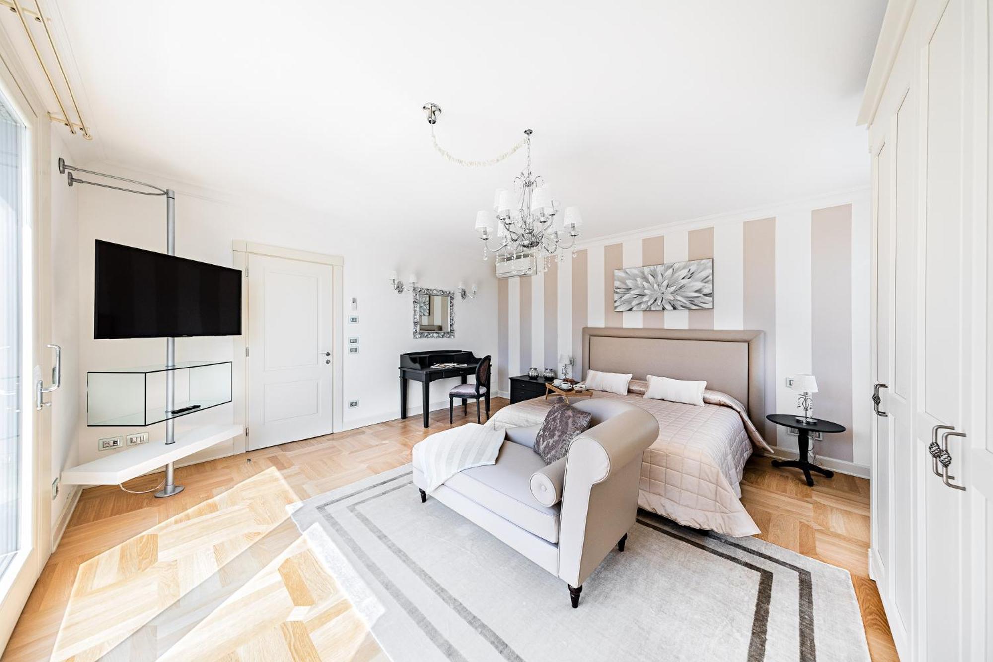 Luxury Lakefront Catullo By Wonderful Italy Sirmione