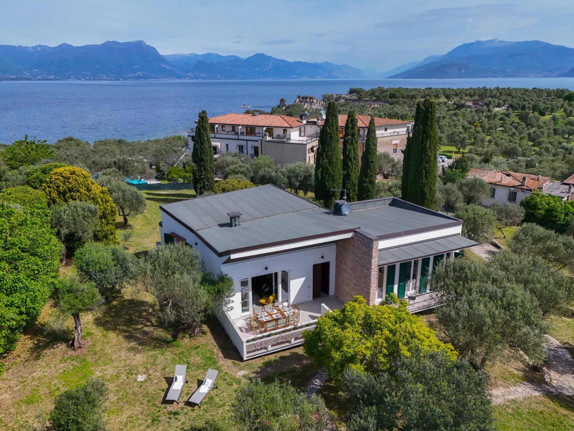 Mgh Luxury -