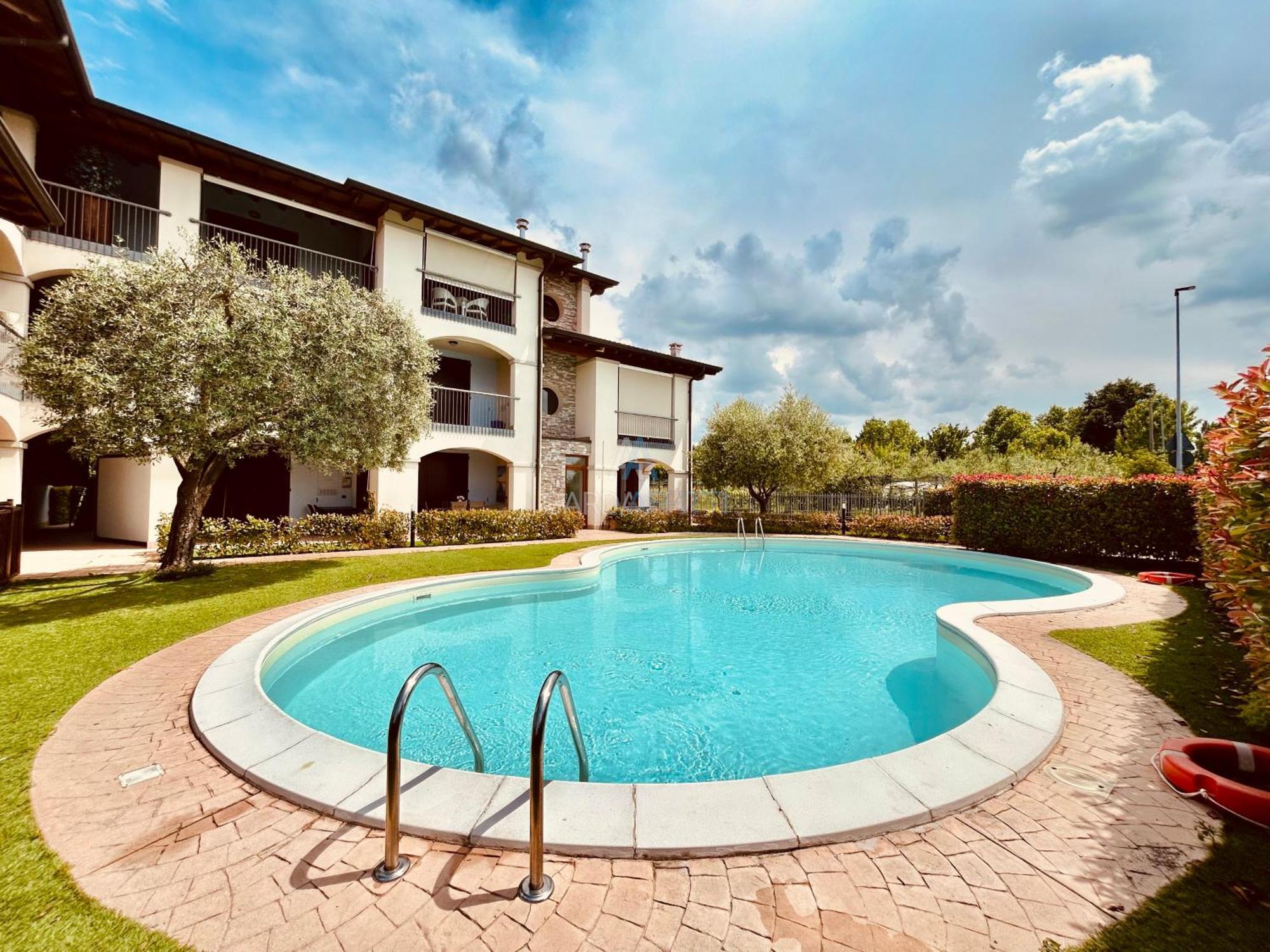 Apartment Nido Di Rondine Apt - Bilocale Moderno Con Piscina Sirmione