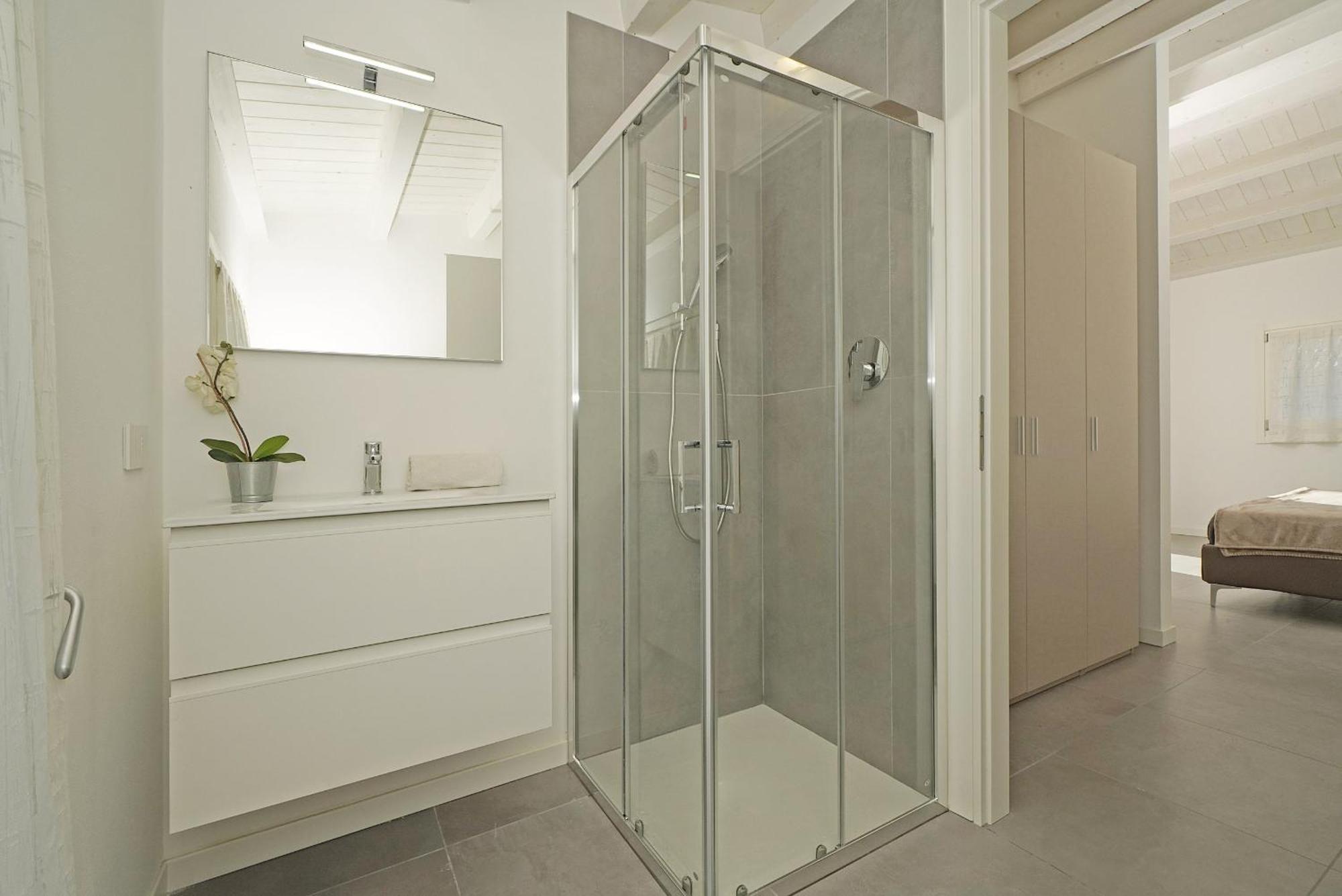 Villa Prestige II By Wonderful Italy Villa Sirmione