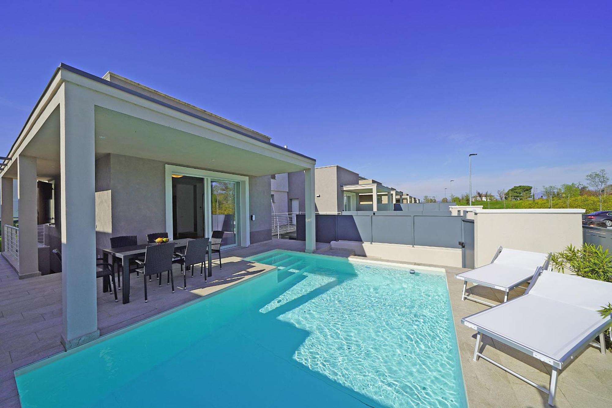 Villa Prestige II By Wonderful Italy Villa *